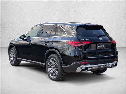 Certified 2026 Mercedes-Benz GLC 300 image 7