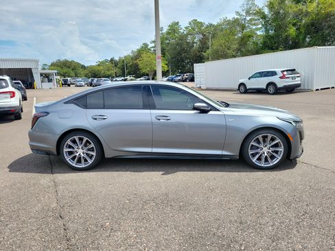 Used 2020 Cadillac CT5 V w/ Premium Package RWD image 6