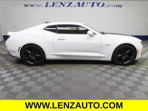 Used 2018 Chevrolet Camaro LT RWD image 2