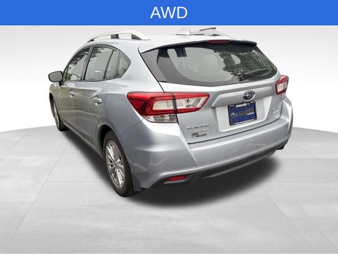 Used 2017 Subaru Impreza 2.0i Premium AWD/4WD image 3