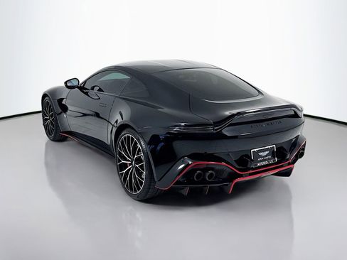 Used 2023 Aston Martin V8 Vantage Coupe RWD image 5