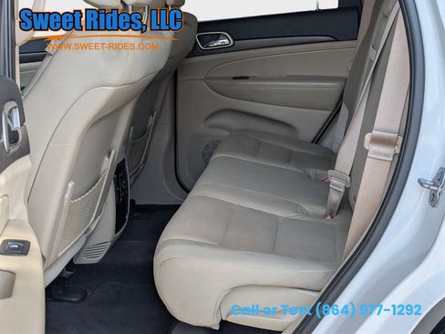 Used 2017 Jeep Grand Cherokee Laredo w/ Quick Order Package 2BE RWD image 12