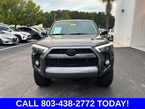 Used 2017 Toyota 4Runner SR5 AWD/4WD image 37
