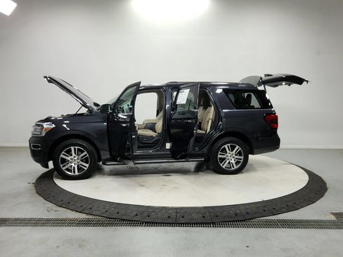 Used 2022 Ford Expedition Limited RWD image 13