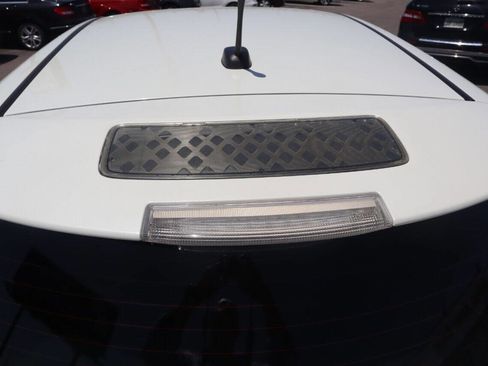 Used 2012 Nissan Leaf SL image 9