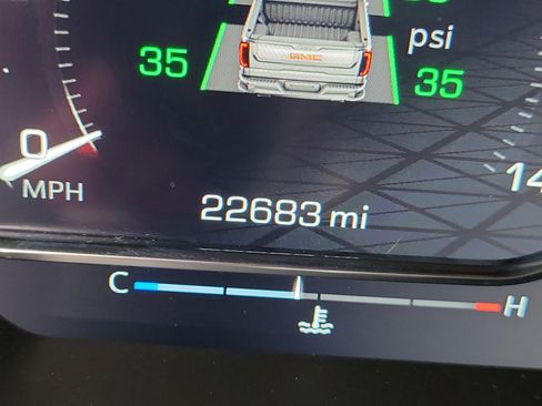 Used 2024 GMC Sierra 1500 SLT w/ SLT Premium Package image 33