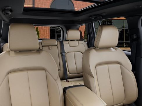 New 2026 Jeep Grand Cherokee Limited w/ Limited Altitude Package AWD/4WD image 26