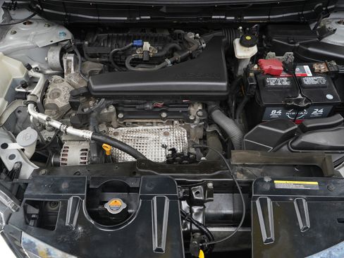 Used 2018 Nissan Rogue SL w/ Premium Package AWD/4WD image 35