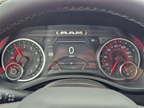 New 2026 RAM 1500 4x4 Crew Cab image 16