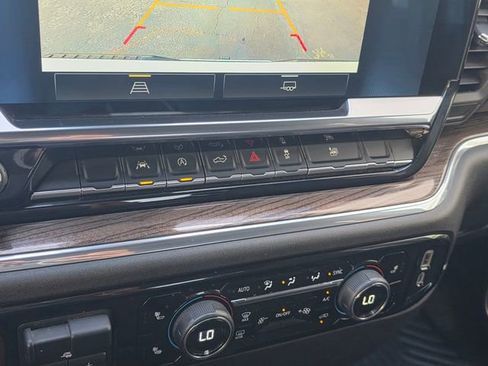 Used 2025 Chevrolet Silverado 1500 LT RWD image 27