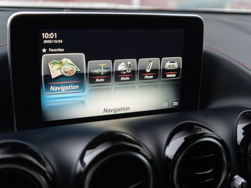 Used 2018 Mercedes-Benz AMG GT C image 21