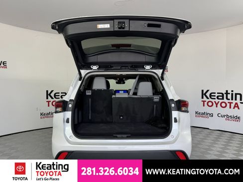 New 2026 Toyota Highlander XLE AWD/4WD image 11