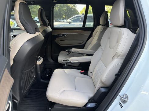 Certified 2026 Volvo XC90 T8 Plus w/ Protection Package Premier AWD/4WD image 32