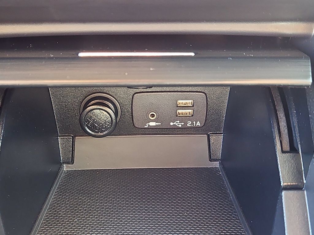 Used 2019 Subaru Outback 2.5i Limited AWD/4WD image 16