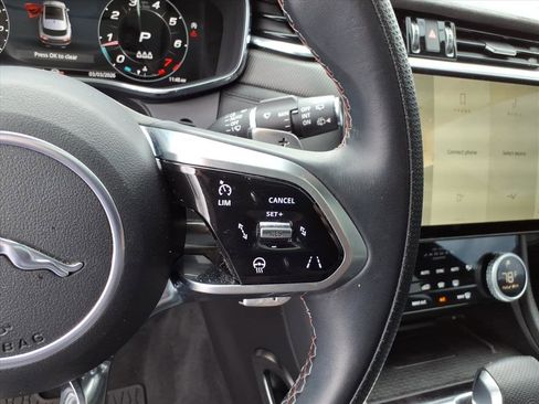 Used 2024 Jaguar F-PACE SVR image 18