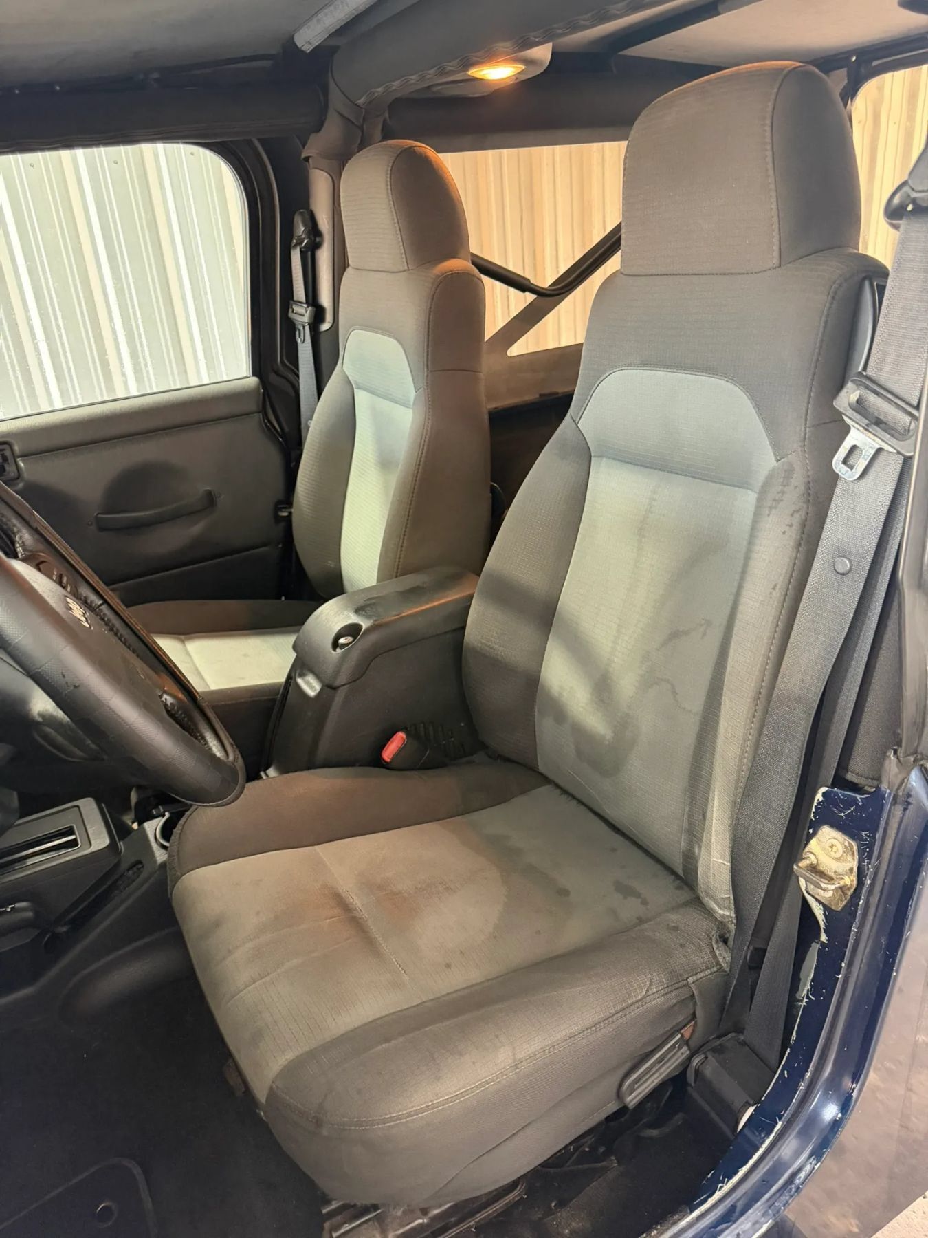 Used 2005 Jeep Wrangler Unlimited AWD/4WD image 9