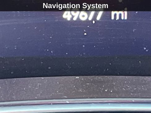 Used 2025 Chrysler Pacifica Limited image 12