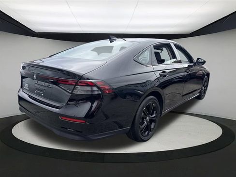 Used 2025 Honda Accord SE image 8