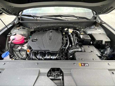 Used 2026 Hyundai Santa Cruz SEL FWD image 11