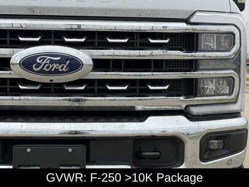 Used 2025 Ford F250 Lariat w/ Lariat Ultimate Package image 4
