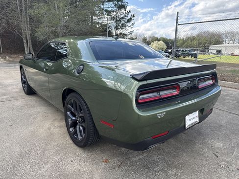 Used 2023 Dodge Challenger R/T w/ Plus Package image 5