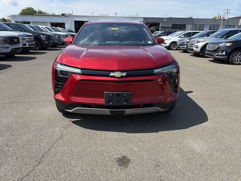 Used 2024 Chevrolet Blazer EV LT AWD/4WD image 8