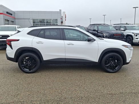 Used 2024 Chevrolet Trax ACTIV w/ Driver Confidence Package image 7