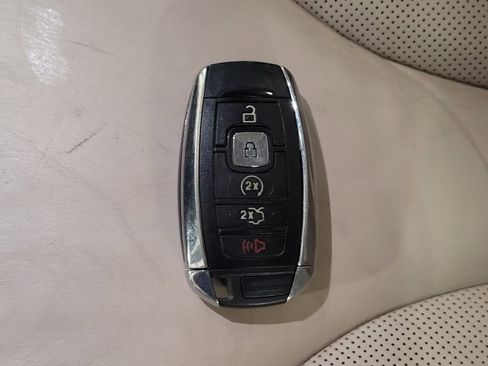 Used 2017 Lincoln MKC Select w/ Select Plus Package image 32