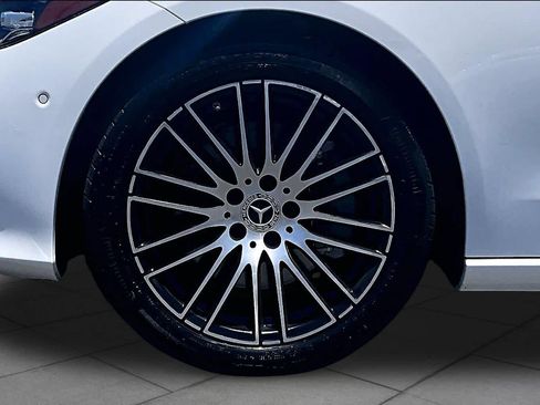 Used 2023 Mercedes-Benz C 300 Sedan image 10
