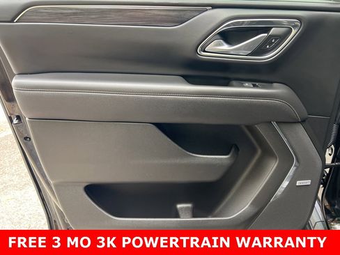 Used 2022 GMC Yukon XL SLT image 19