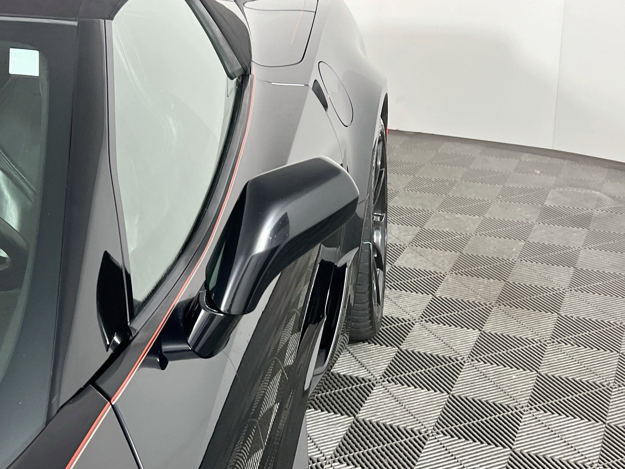 Used 2018 Chevrolet Corvette Grand Sport RWD image 12