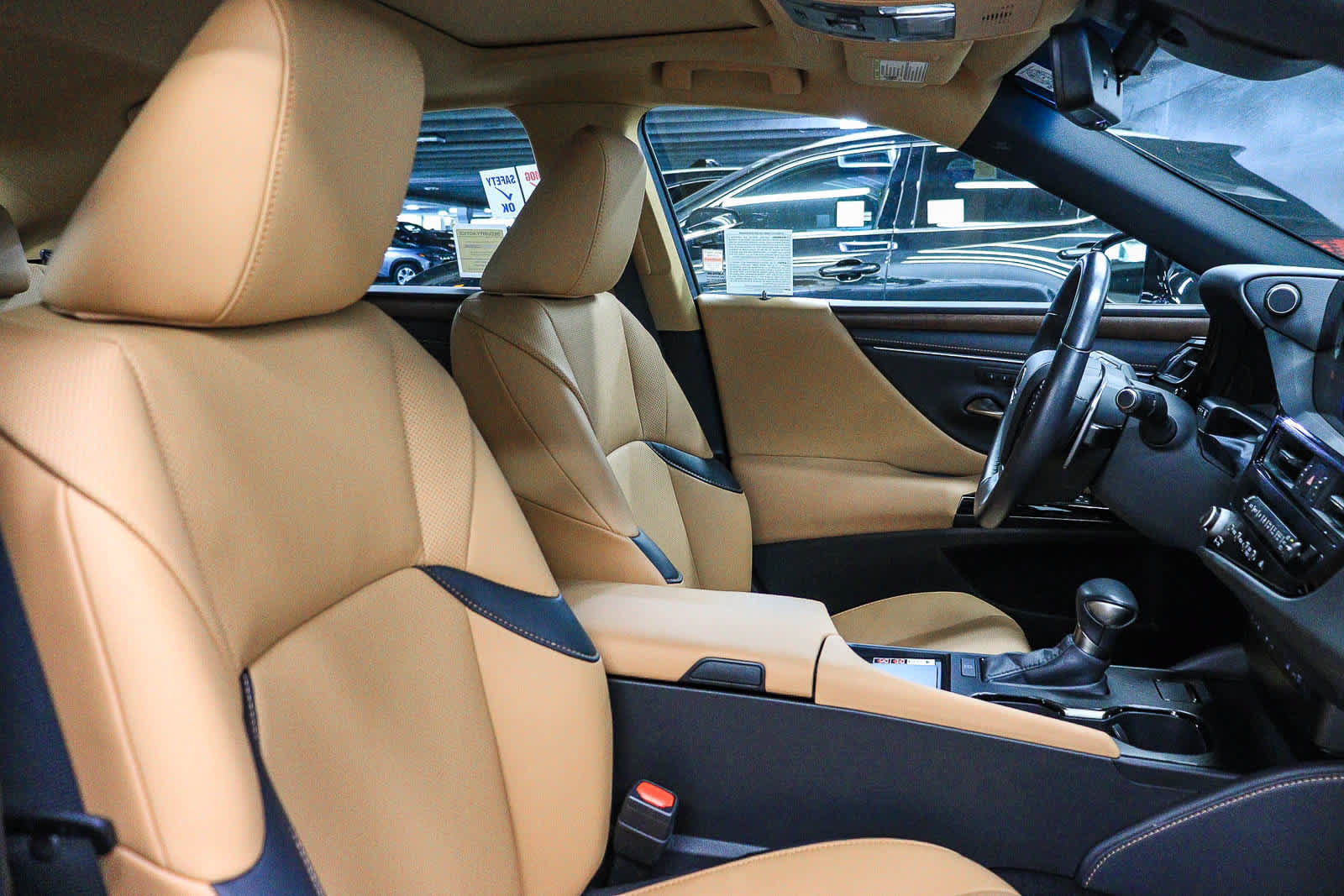 Used 2025 Lexus ES 350 w/ Premium Package FWD image 17