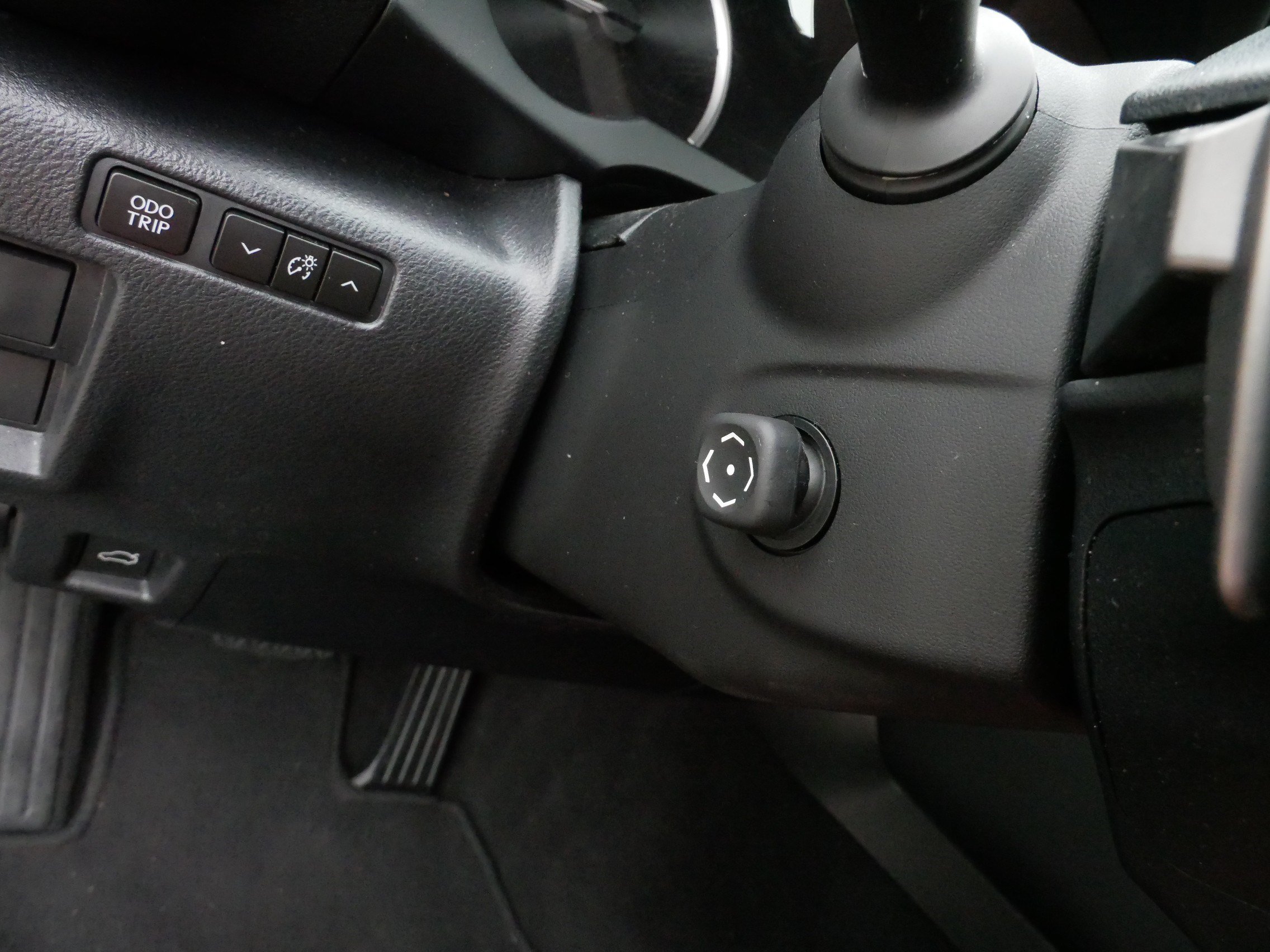 Used 2024 Lexus IS 300 w/ Premium Package RWD image 28