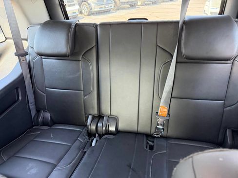 Used 2020 GMC Yukon Denali w/ Denali Premium Package RWD image 9