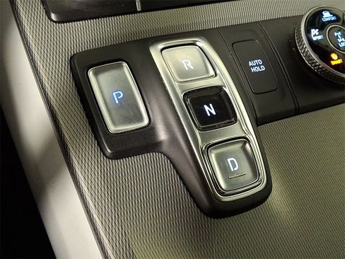 Used 2021 Hyundai Palisade SE w/ Winter Package image 18