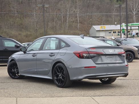 Used 2025 Honda Civic Sport image 11
