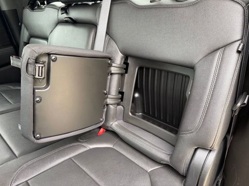 Used 2021 Chevrolet Silverado 1500 LT Trail Boss w/ Convenience Package II image 34