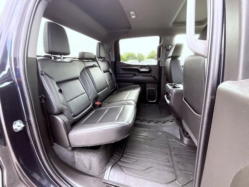 Certified 2023 GMC Sierra 1500 SLT w/ SLT Premium Package AWD/4WD image 18