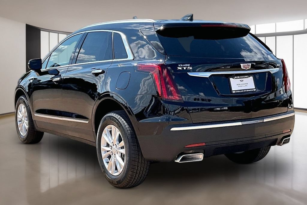 New 2026 Cadillac XT5 Luxury w/ LPO, Floor Liner Package FWD image 3