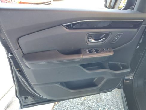 Used 2023 Honda Pilot Touring image 23