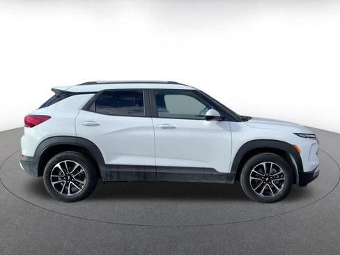 Used 2025 Chevrolet TrailBlazer LT image 16