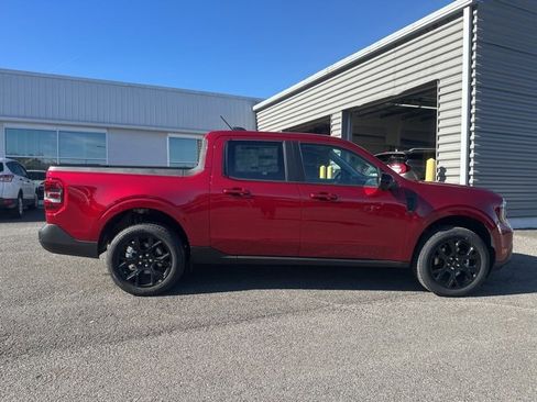 New 2026 Ford Maverick Lariat w/ Black Appearance Package image 2