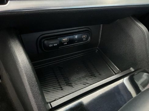 Used 2024 Kia Sportage SX image 15