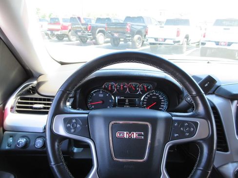 Certified 2019 GMC Yukon SLE w/ SLE Value Package AWD/4WD image 33