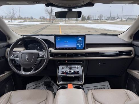 Used 2023 Lincoln Nautilus Reserve w/ Monochromatic Package image 14