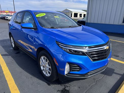 Used 2024 Chevrolet Equinox LT w/ LPO, Floor Liner Package image 2