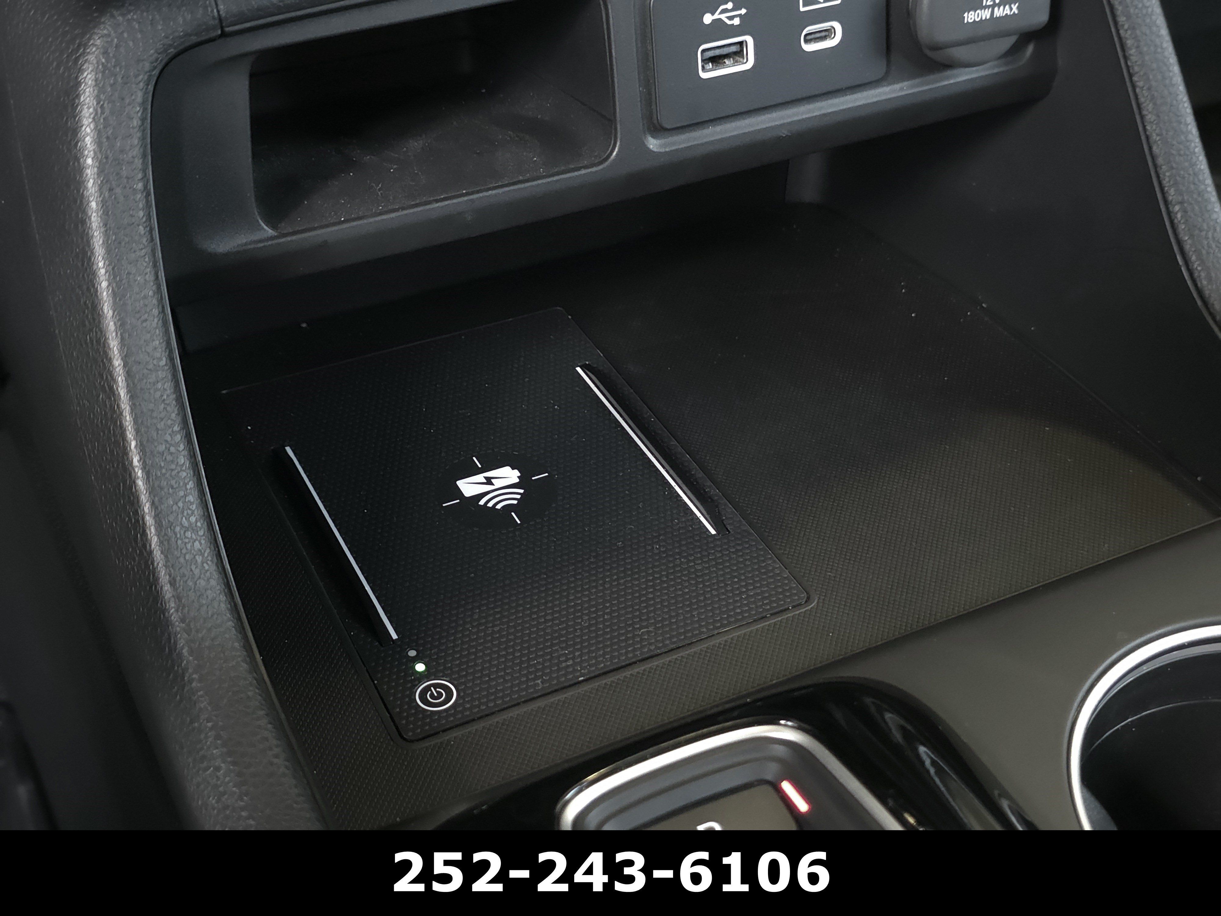 Used 2025 Honda Pilot Touring image 15