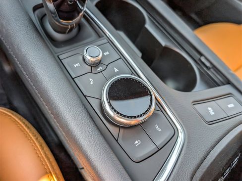 New 2025 Cadillac XT5 Premium Luxury image 31