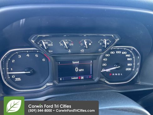 Used 2020 GMC Sierra 2500 SLE w/ SLE Convenience Package image 2