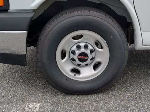 New 2025 GMC Savana 3500 w/ Power Convenience Package image 30